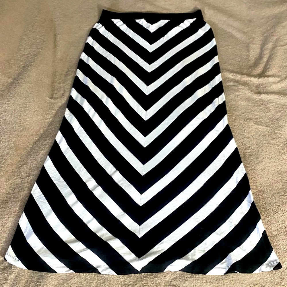 White and Black long Skirt